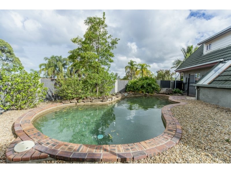 30 Preston Place, Helensvale QLD 4212