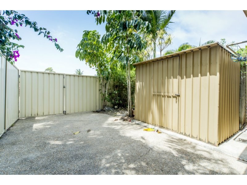 1/12 Stephenson Street, Labrador QLD 4215