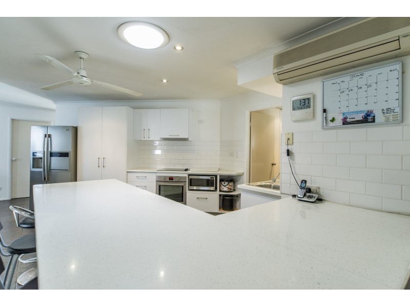 14 Ballybunion Drive, Parkwood QLD 4214