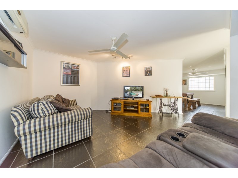 14 Ballybunion Drive, Parkwood QLD 4214