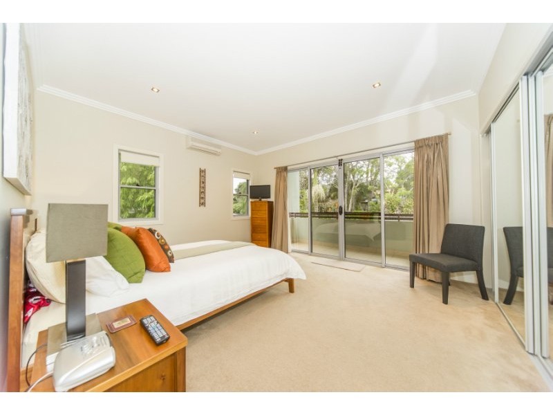 2/20 Billington Street, Labrador QLD 4215