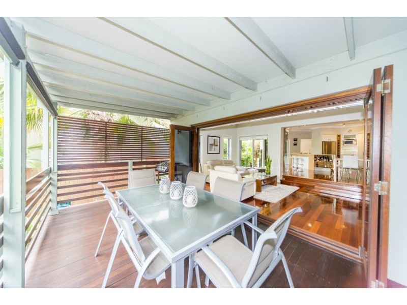 2/20 Billington Street, Labrador QLD 4215