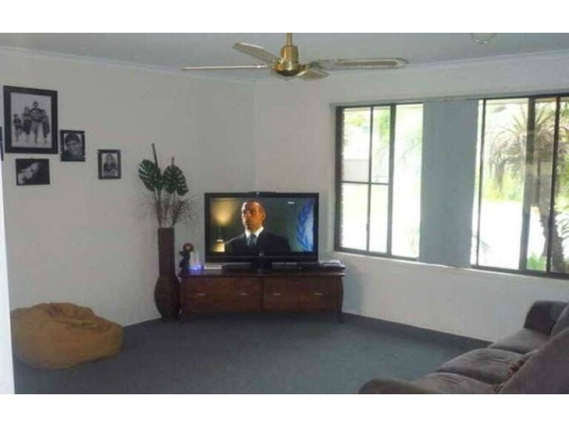7 Cozens Way, Highland Park QLD 4211