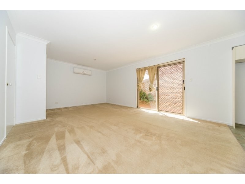 1/13 Hilltop Street, Labrador QLD 4215