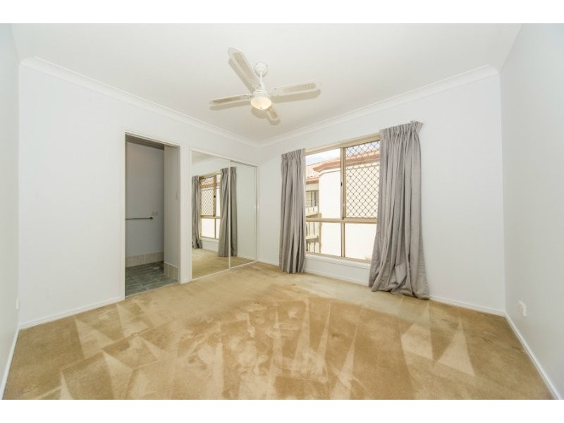 1/13 Hilltop Street, Labrador QLD 4215