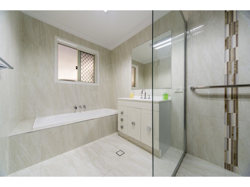 39 Driftwood Place, Parkwood QLD 4214