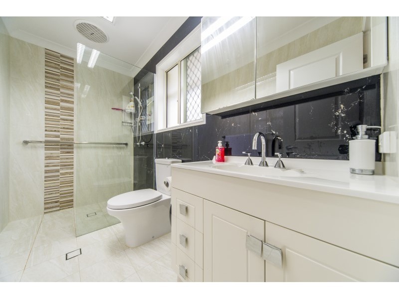 39 Driftwood Place, Parkwood QLD 4214