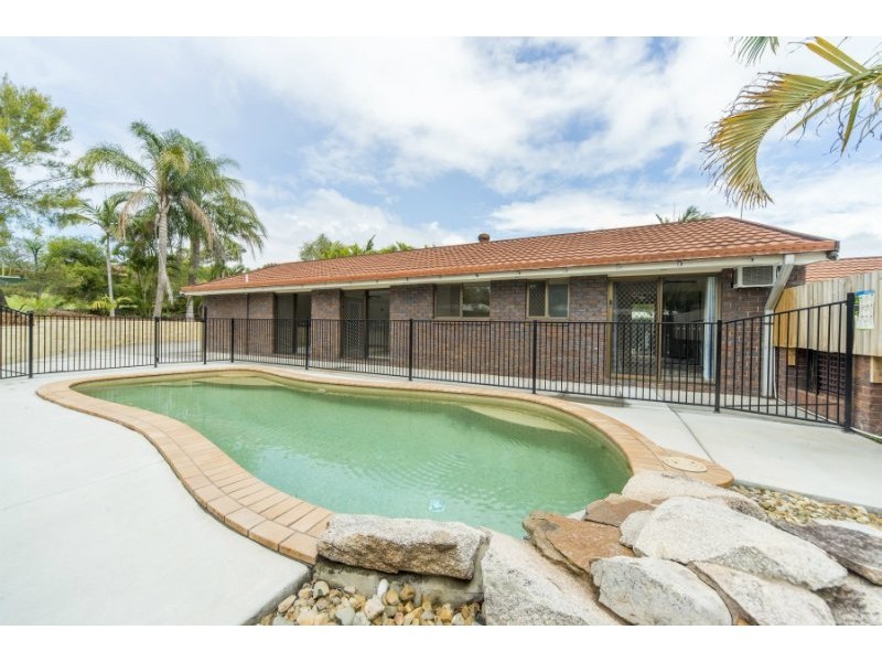 1/8 Jean Street, Labrador QLD 4215