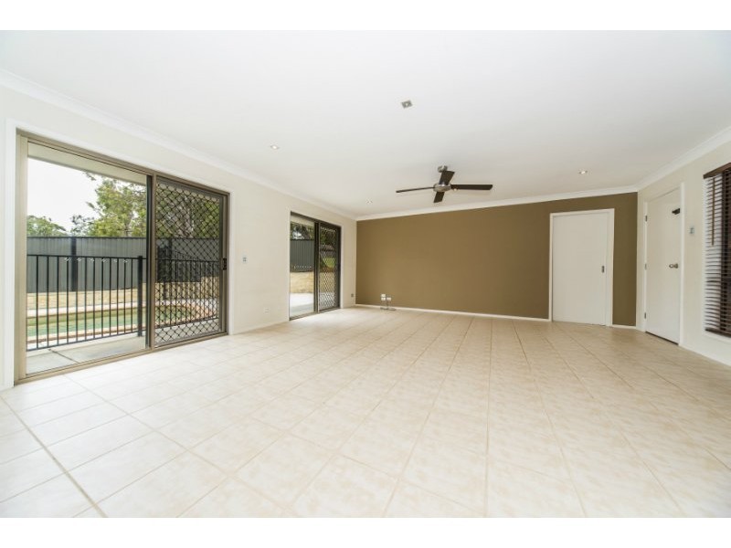 1/8 Jean Street, Labrador QLD 4215