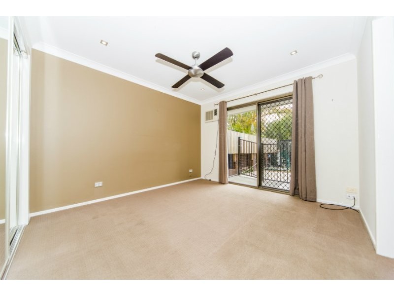 1/8 Jean Street, Labrador QLD 4215