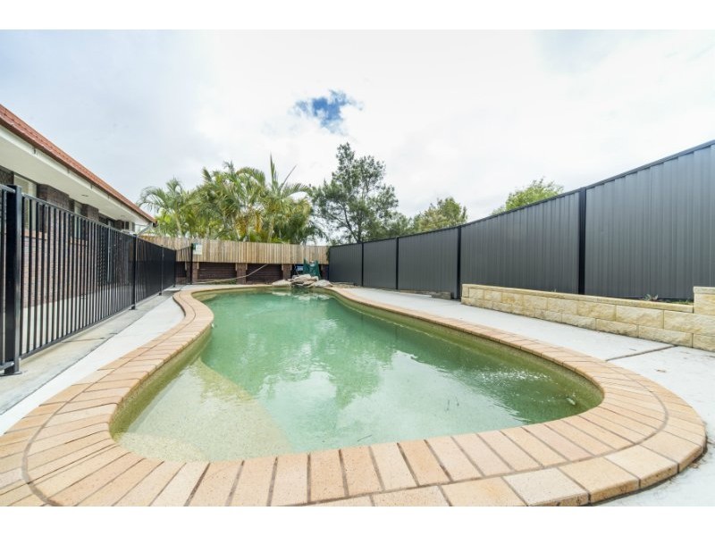 1/8 Jean Street, Labrador QLD 4215