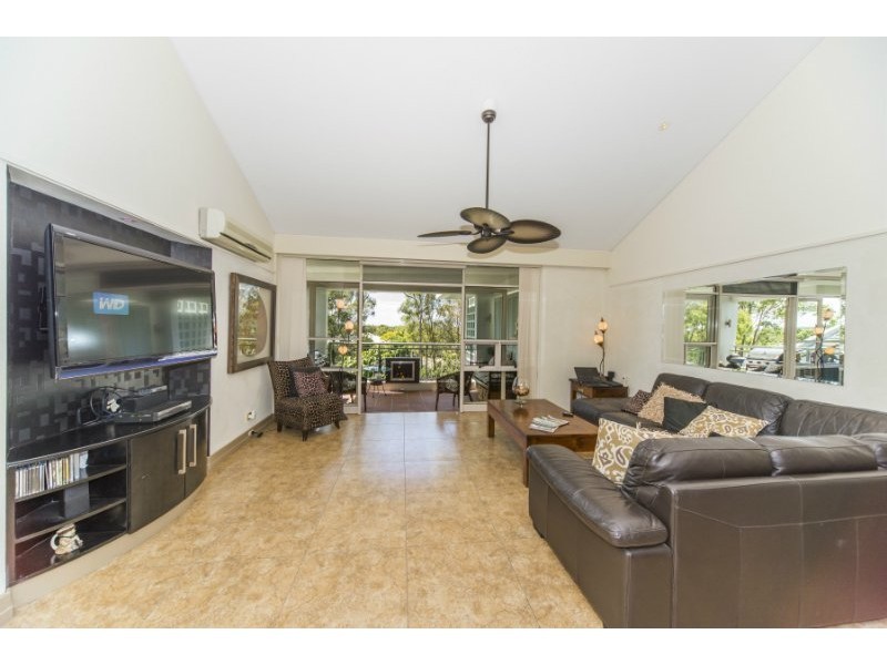 14/76 Chichester Drive, Arundel QLD 4214