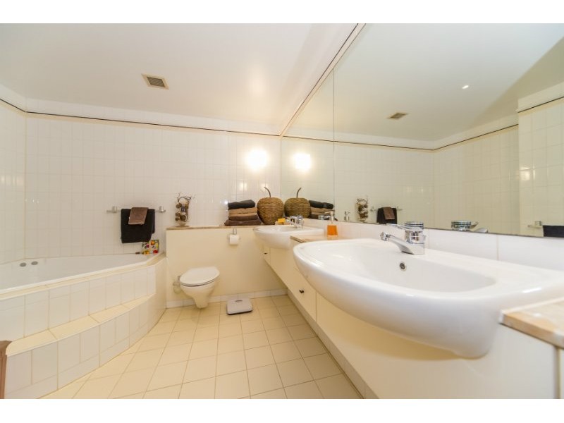 14/76 Chichester Drive, Arundel QLD 4214