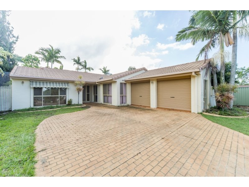 22 Footscray Court, Arundel QLD 4214