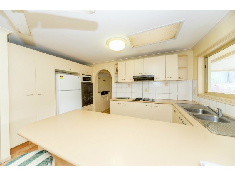 22 Footscray Court, Arundel QLD 4214