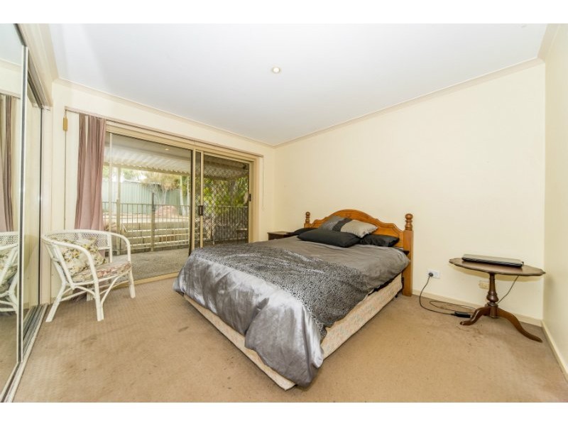 22 Footscray Court, Arundel QLD 4214