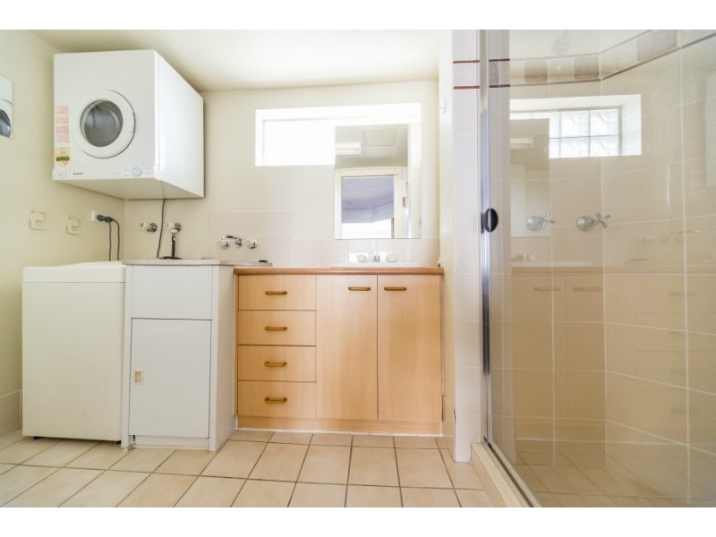 37/106 Marine Parade, Southport QLD 4215