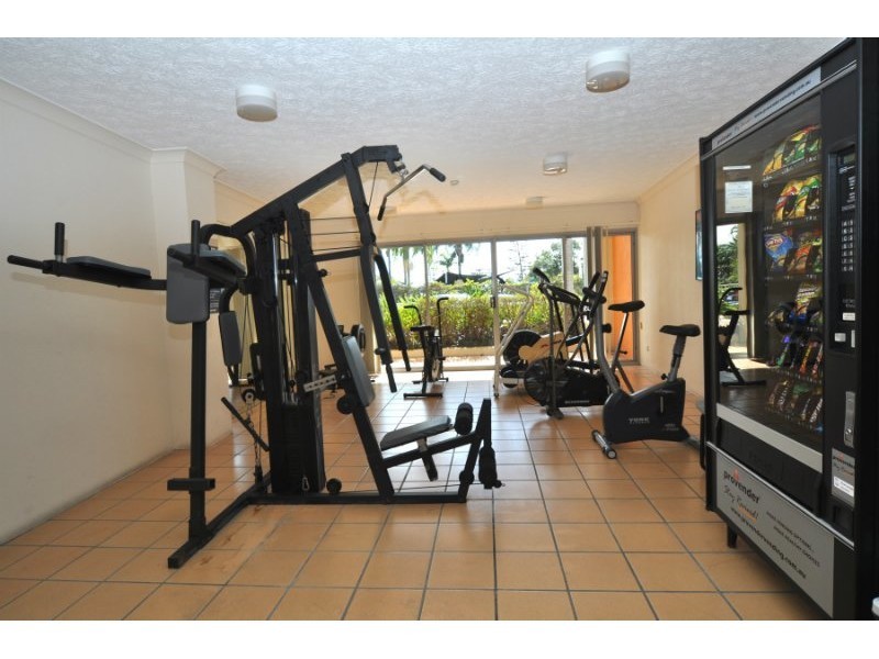 37/106 Marine Parade, Southport QLD 4215