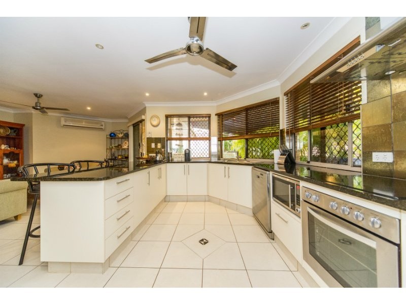 45 Melbourne Road, Arundel QLD 4214