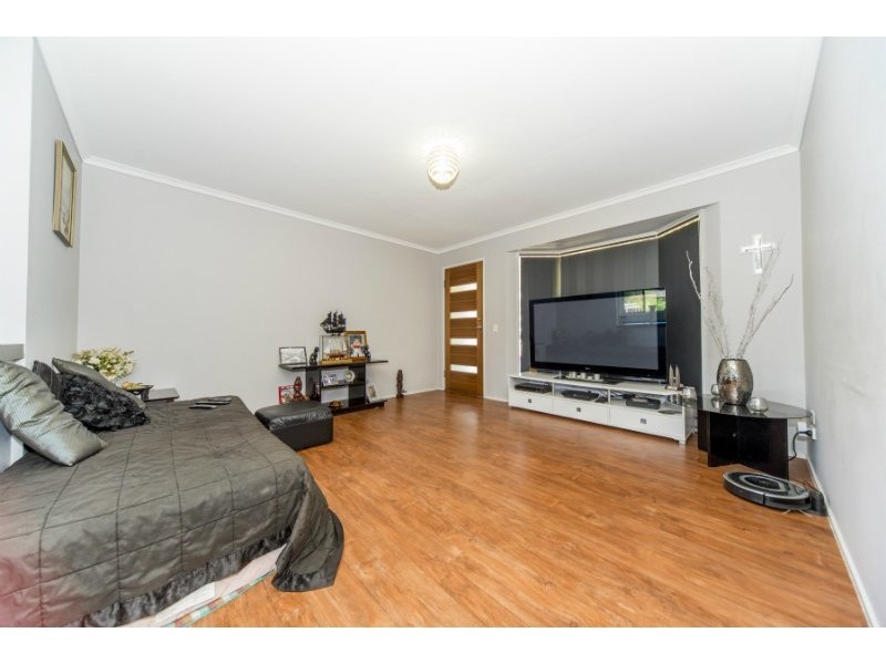 1/6 Hentdale Court, Labrador QLD 4215