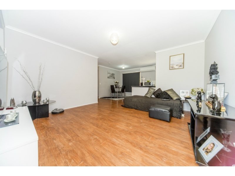 1/6 Hentdale Court, Labrador QLD 4215