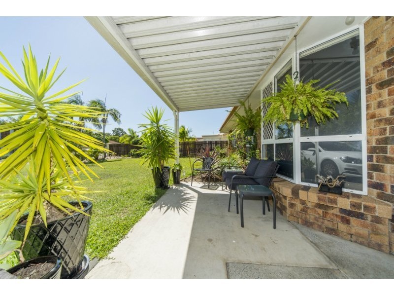 1/6 Hentdale Court, Labrador QLD 4215
