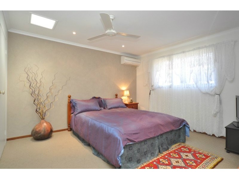 2/8 Davebill Court, Labrador QLD 4215