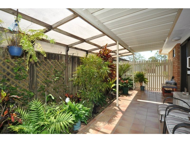 2/8 Davebill Court, Labrador QLD 4215