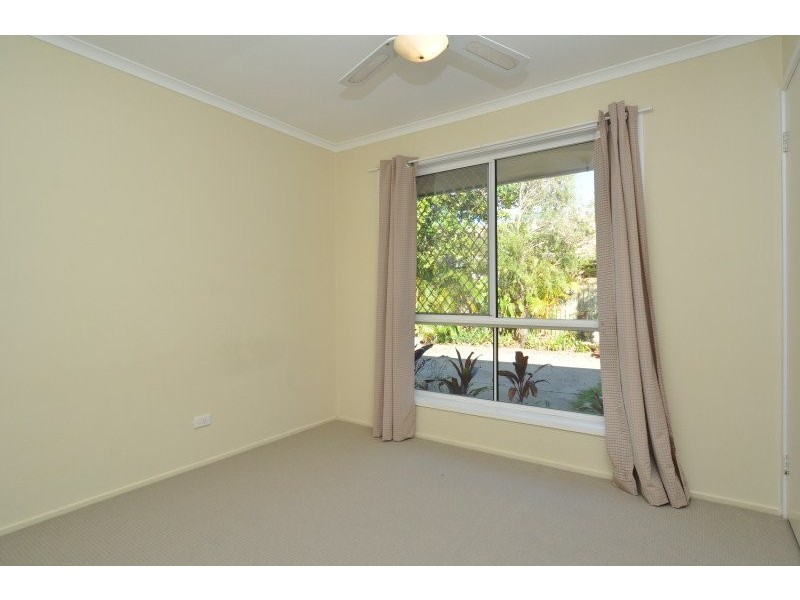 1/112 Little Usher Avenue, Labrador QLD 4215