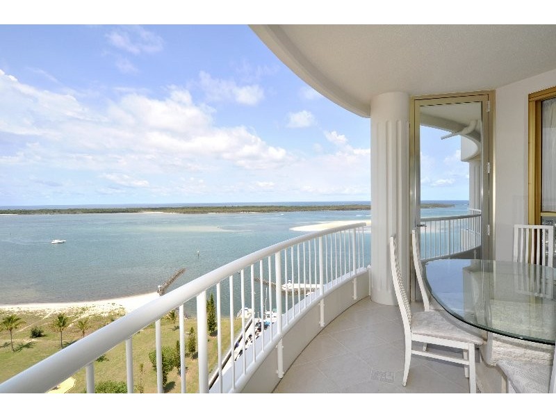 33/19 Oatland Esplanade, Runaway Bay QLD 4216