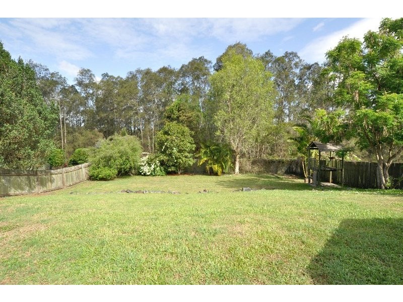 15 Corringle Close, Helensvale QLD 4212