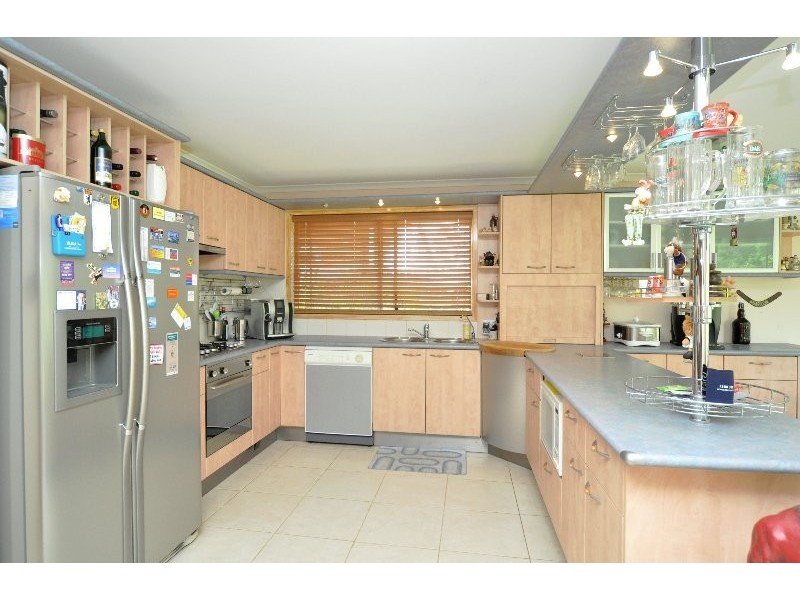 15 Corringle Close, Helensvale QLD 4212