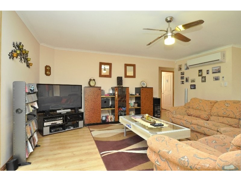 15 Corringle Close, Helensvale QLD 4212