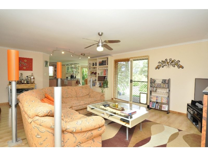 15 Corringle Close, Helensvale QLD 4212
