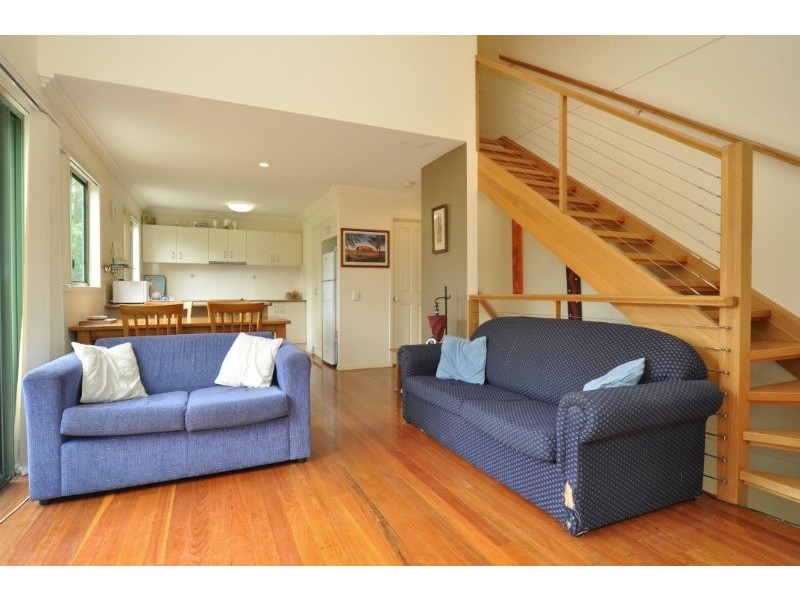 1/3-5 Bradford Street, Labrador QLD 4215