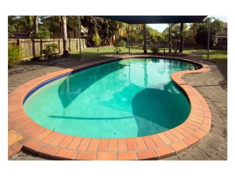 1/77 Olsen Ave, Labrador QLD 4215