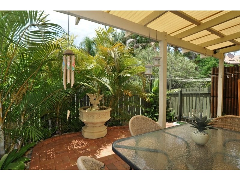 30/71 Olsen Ave, Labrador QLD 4215