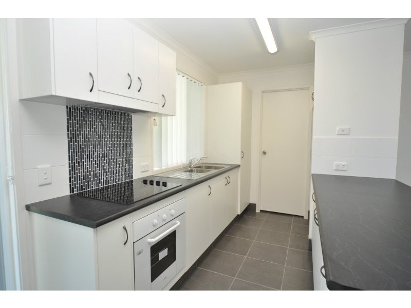 2/25 McMillan Street, Labrador QLD 4215