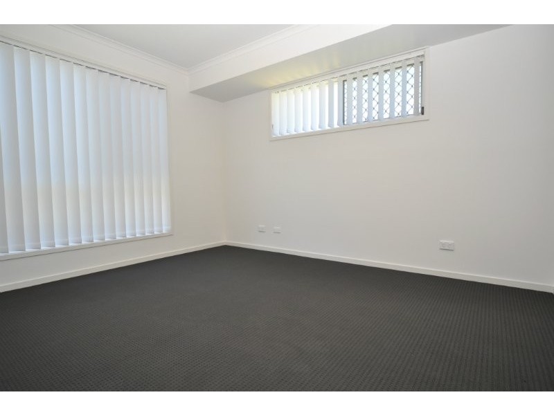 2/25 McMillan Street, Labrador QLD 4215