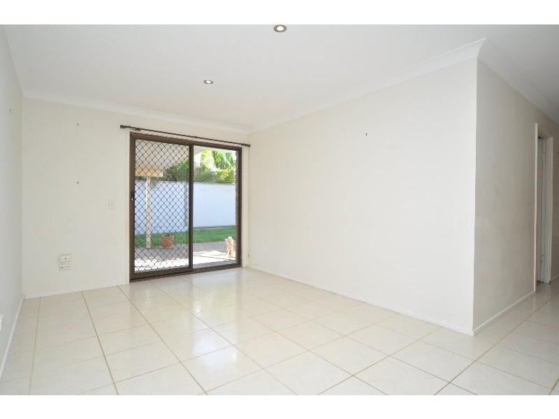 27 Merinda Court, Southport QLD 4215