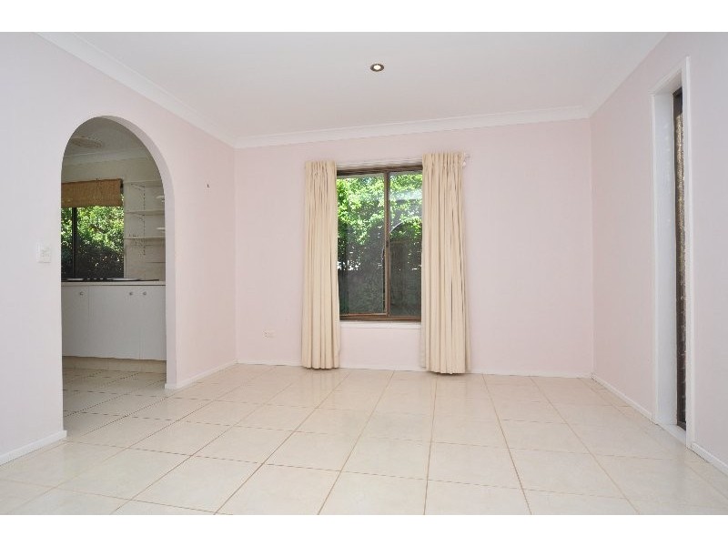 27 Merinda Court, Southport QLD 4215