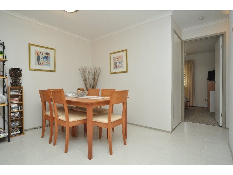 1/279 Government Road, Labrador QLD 4215