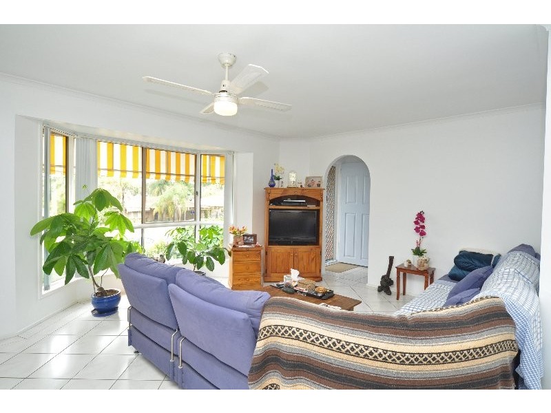 13 Chiffley Place, Arundel QLD 4214