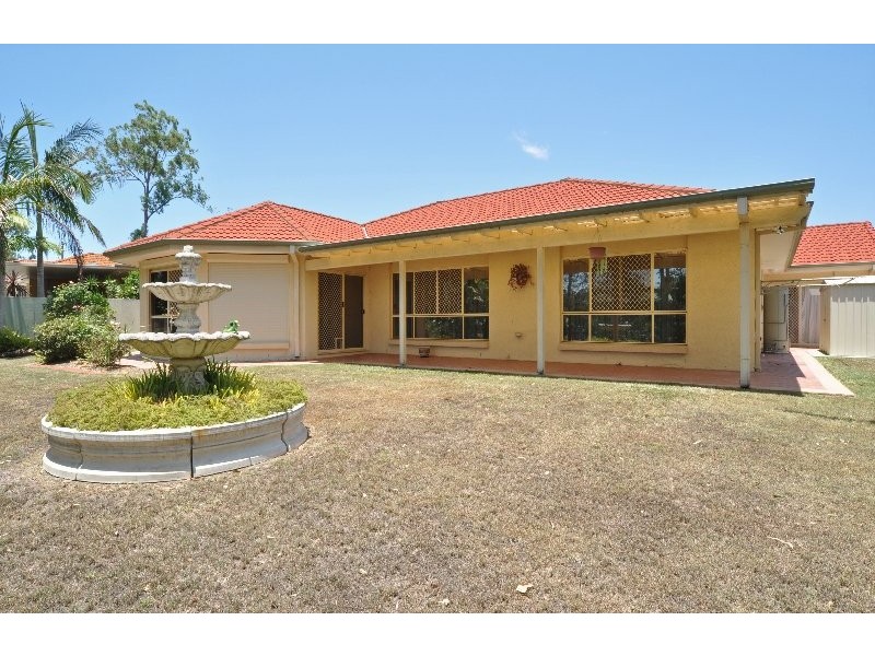 5 Maltravers Drive, Arundel QLD 4214