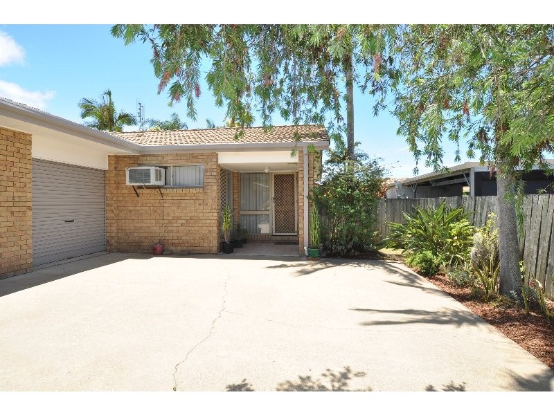 2/8 Avi Court, Labrador QLD 4215