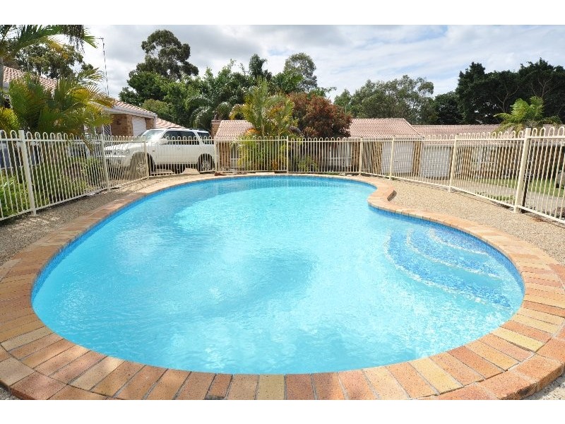 4/25 McMillan Street, Labrador QLD 4215