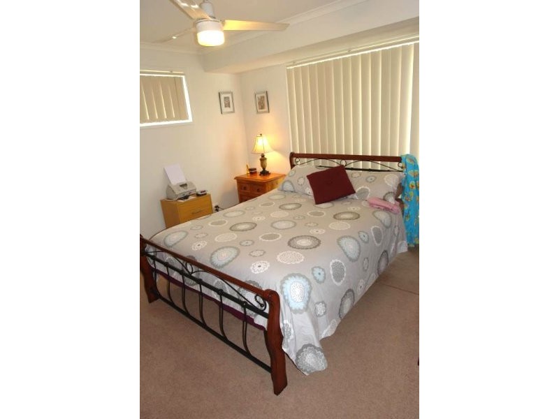 4/25 McMillan Street, Labrador QLD 4215