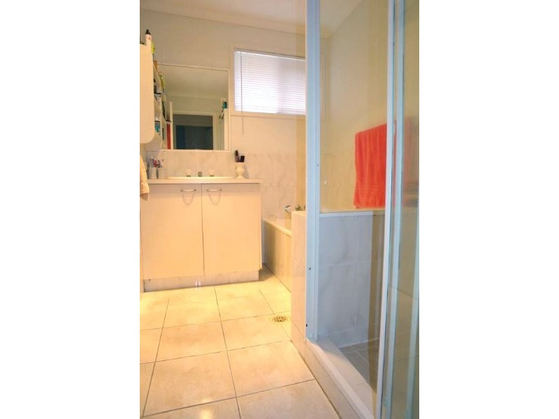 4/25 McMillan Street, Labrador QLD 4215
