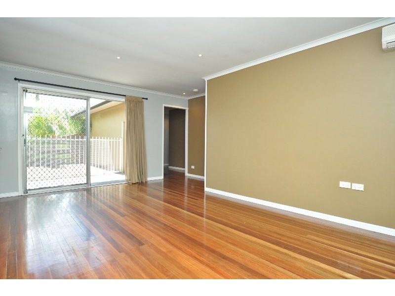 56 Kindra Avenue, Southport QLD 4215