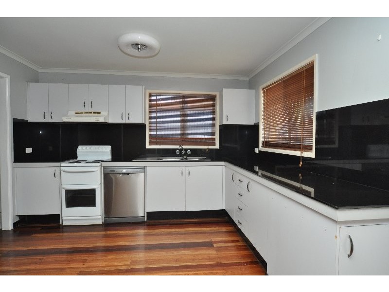 56 Kindra Avenue, Southport QLD 4215